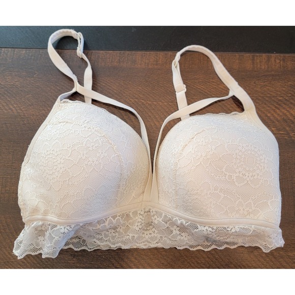 Victoria's Secret Other - Victoria's Secret PINK Lightly Lined Bra Ivory Off‎ White Lace Peek A Boo Medium